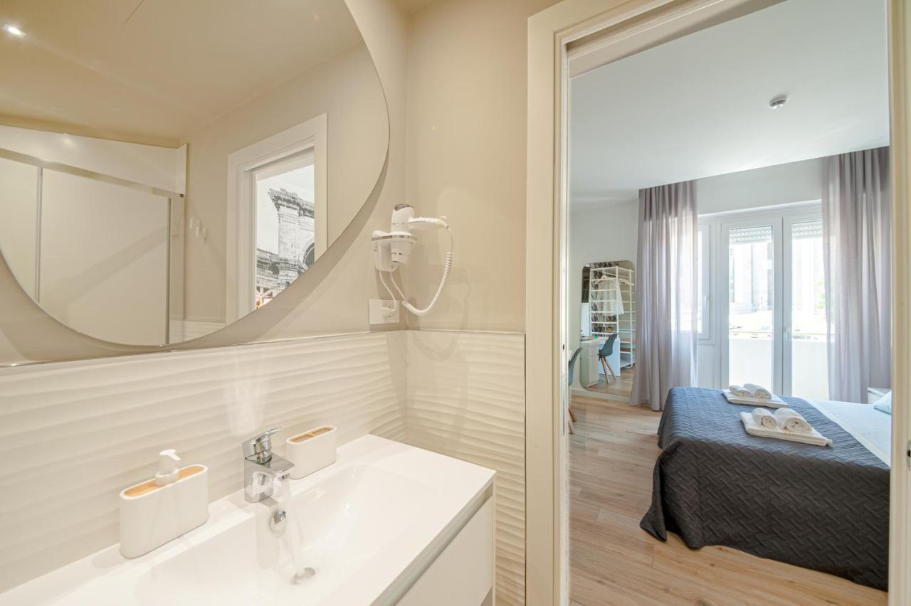 [Eleonore Elegant Room Suite Cagliari Esterno foto